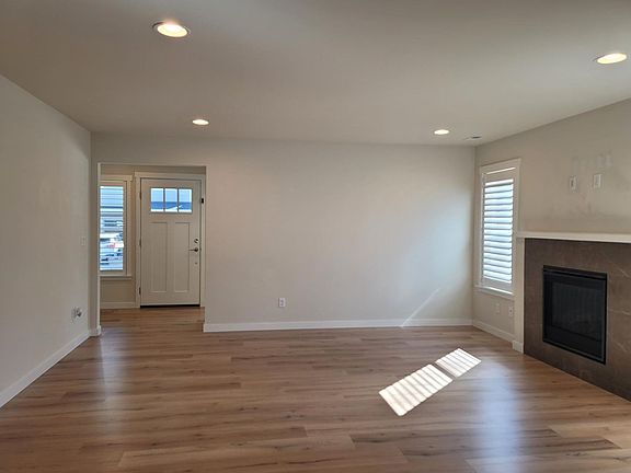 3rd image of 4670 Viridian Ave SW