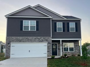 122 Tanasqui Dr, Johnson City, TN 37604