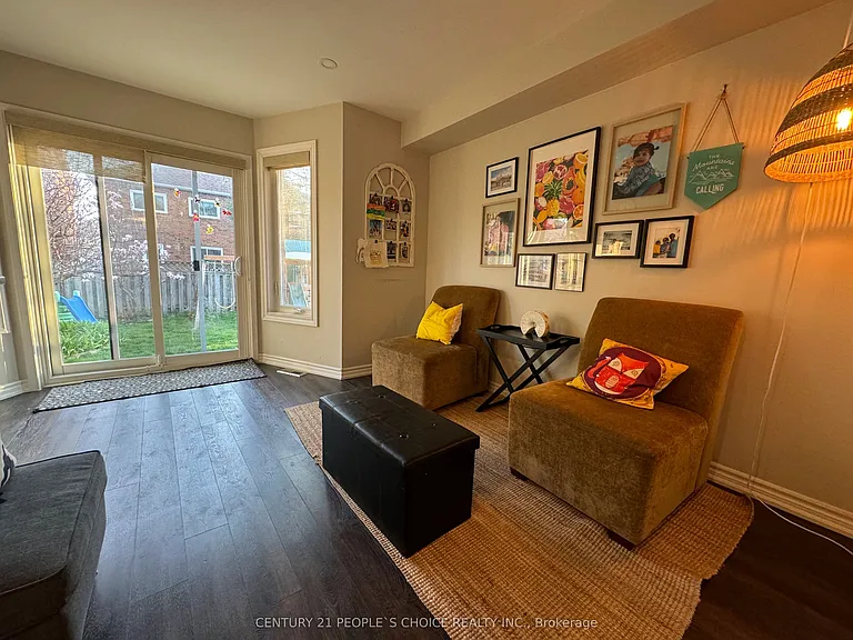 6026 Clover Ridge Cres — Photo 11