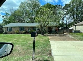 57 Charlesmeade Dr, Jackson, TN 38305