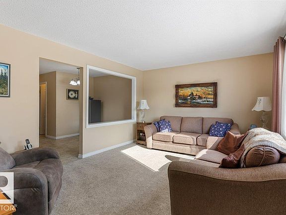 4th image of 59 Springfield Cres