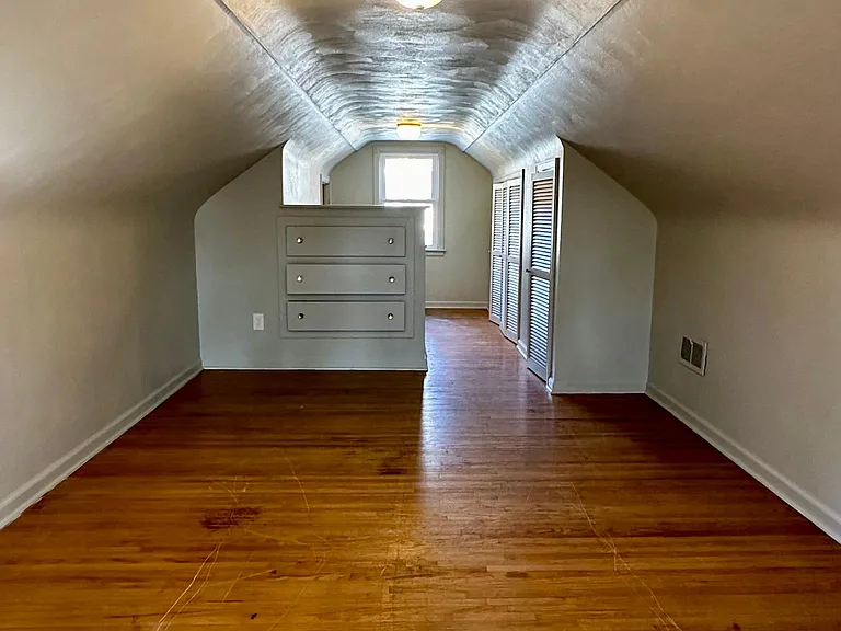 1726 Roosevelt Cir — Photo 10