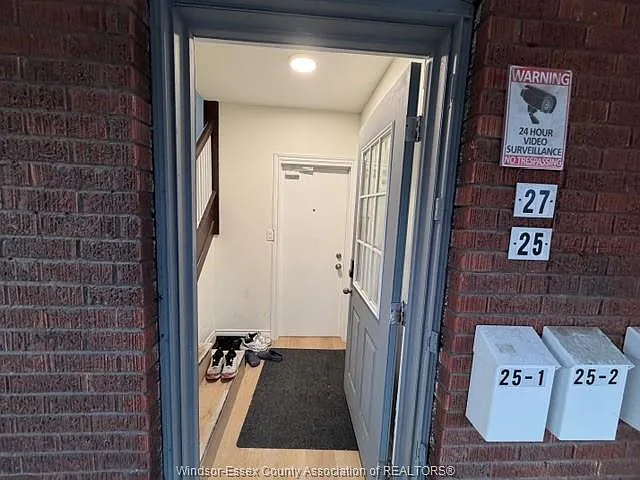 3 bed, $1,700 — Photo 3