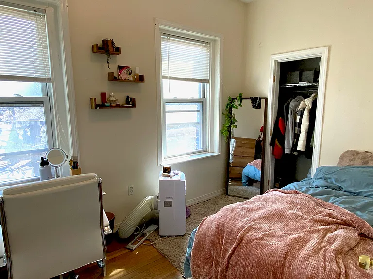 447 Park Dr #3 — Photo 3