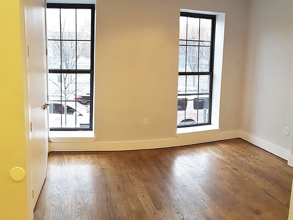 5th image of 634 Kosciuszko St #1FR