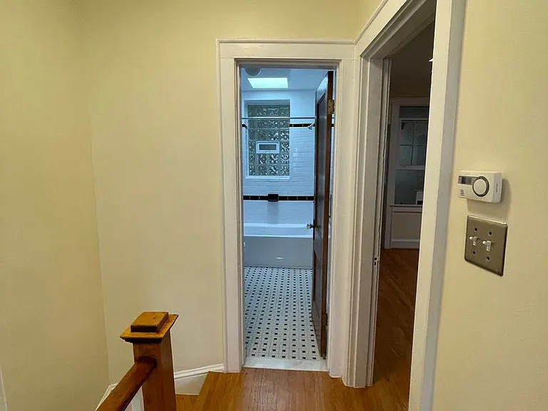 539 24th St NE — Photo 28