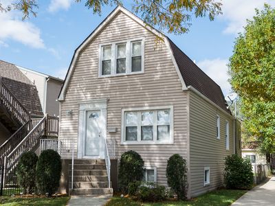 4604 W Waveland Ave, Chicago, IL, 60641