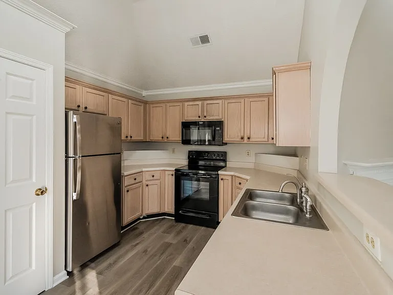 406 N Ericson Rd — Photo 7