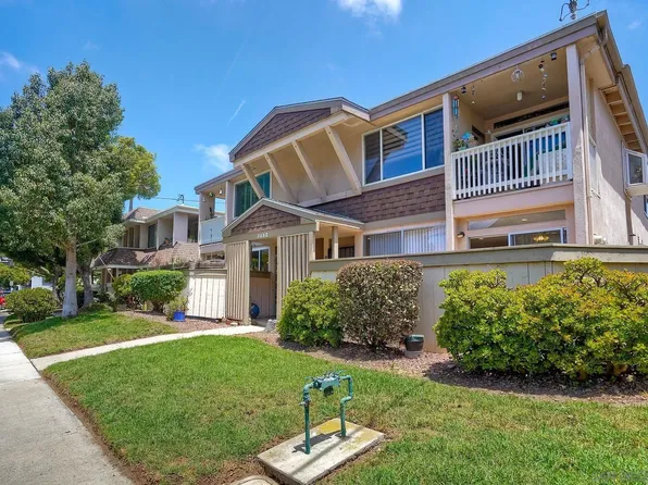 3852 Basilone St Unit 2, San Diego, CA 92110