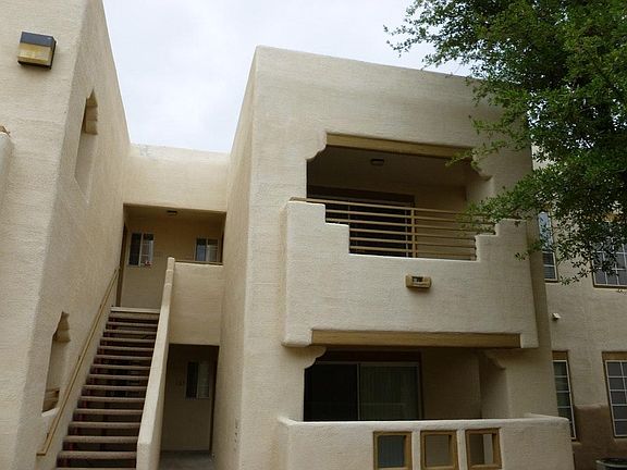 2nd image of 1909 Villa Palms Ct Unit 211