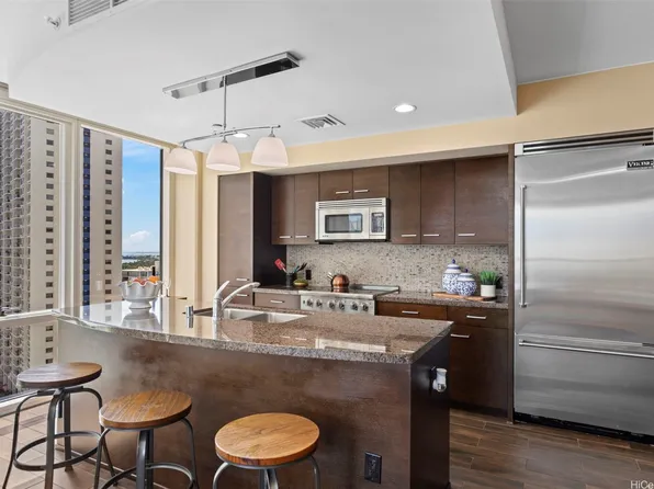 1837 Kalakaua Ave APT 1901, Honolulu, HI 96815