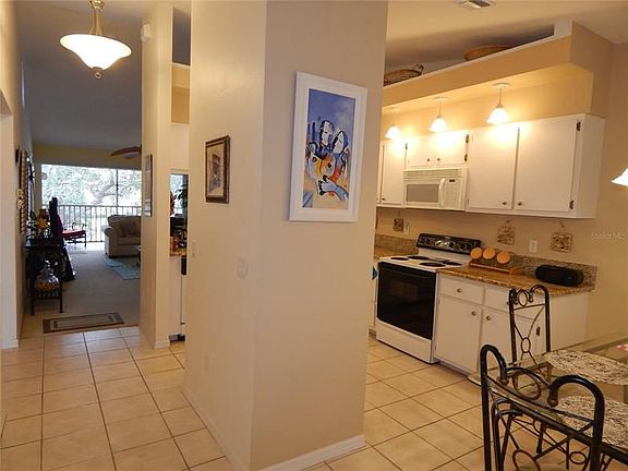 4th image of 11644 SW Egret Cir APT 407