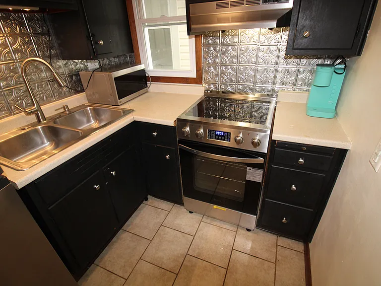 218 Alexander Ave #APART1 — Photo 15