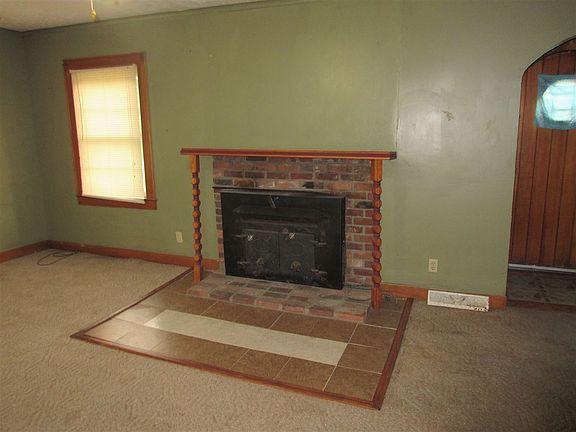 5th image of 1001 Macedonia St