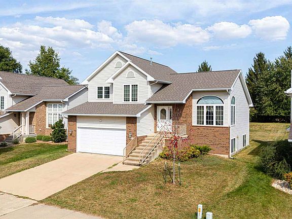 2nd image of 2043 Timber Ln