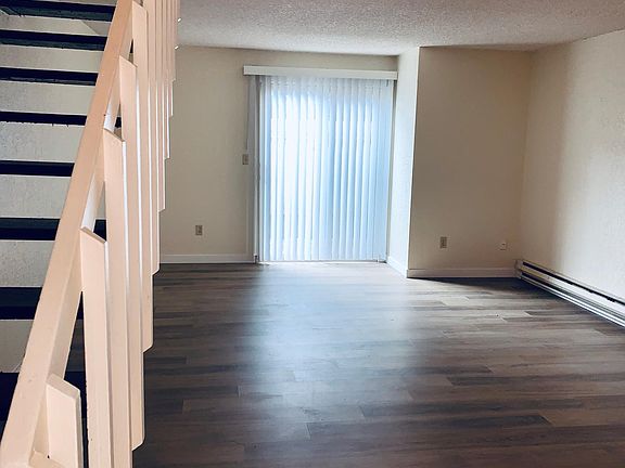 3rd image of 711 1st Ave S #711.3