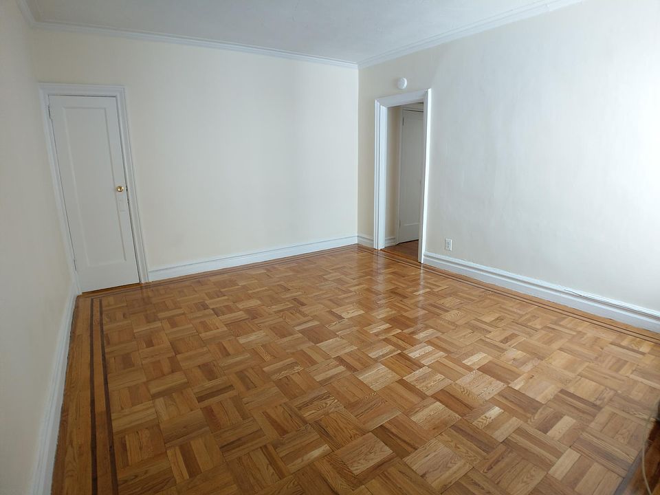 1st image of 2177 E 21st St APT 412