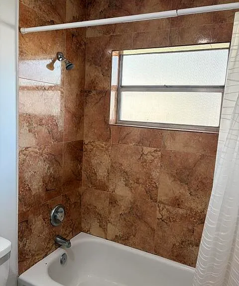 5103 NW 35th St #401 — Photo 16
