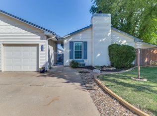 424 S Woodchuck Ln, Wichita, KS 67209