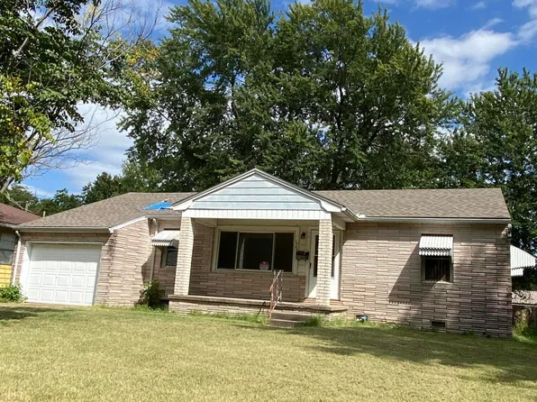 1926 E St NW, Miami, OK 74354