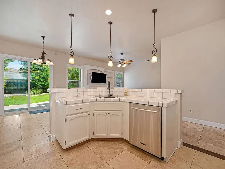 1690 Gill Dr — Photo 13