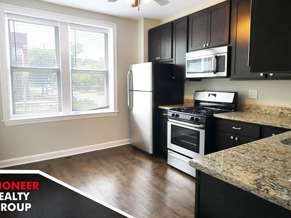 3rd image of 2257 W Hirsch St #1W