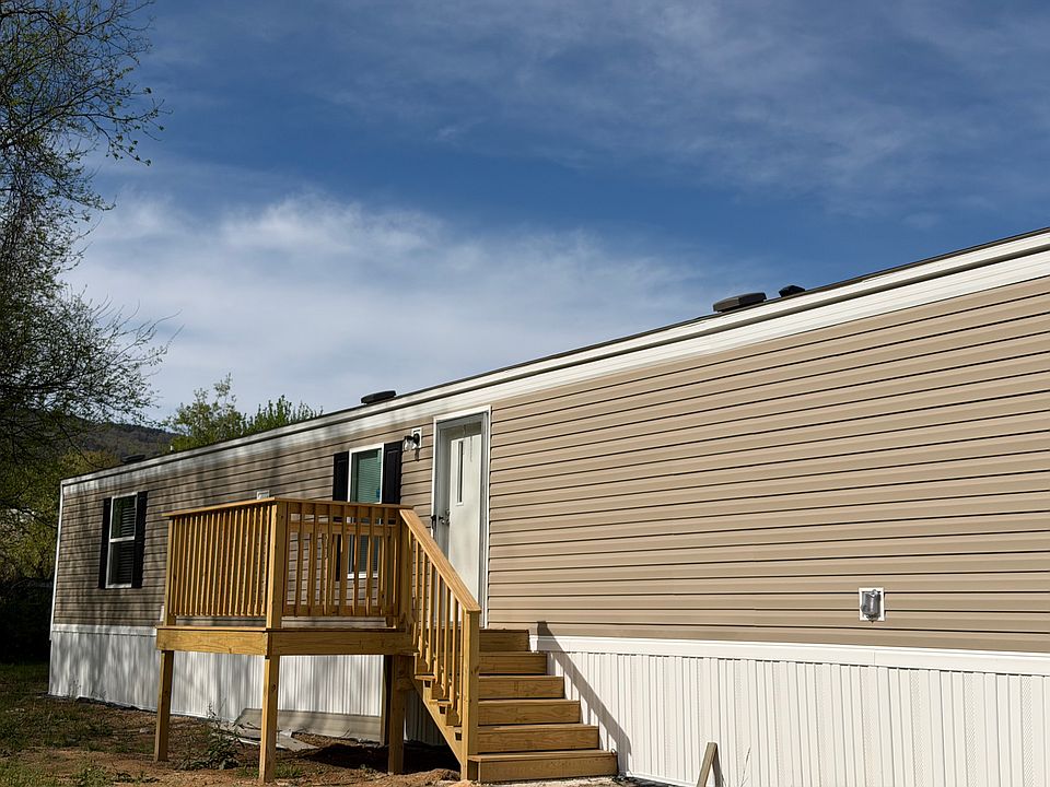 1st image of 152 Linda Ln