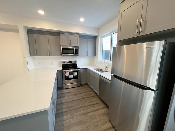 5th image of 903 Crystallina Nera Way NW #4