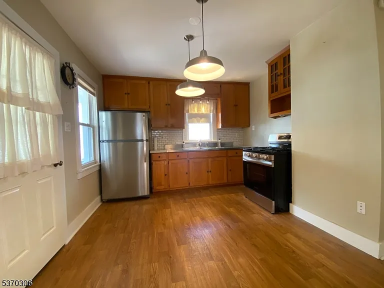 11 Lafayette Ave #1 — Photo 11