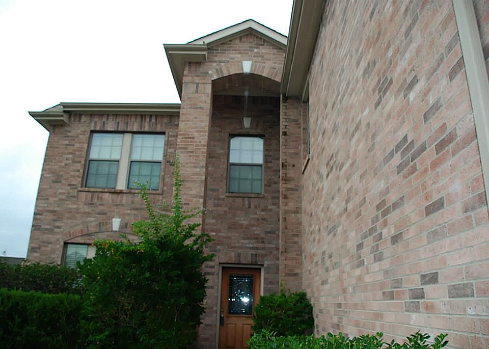 1st image of 2411 Braypark Ln