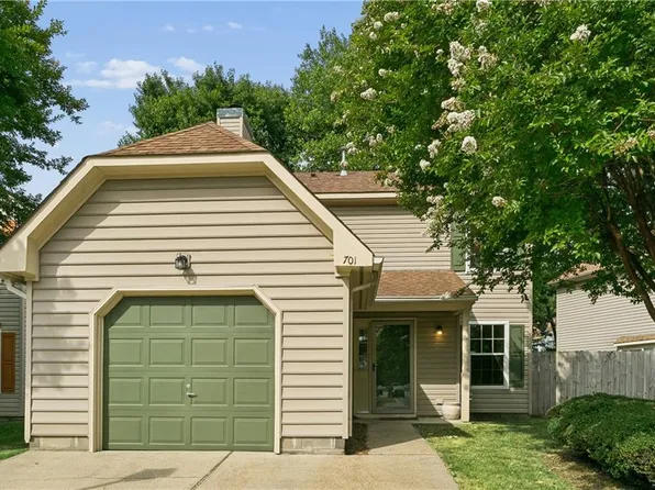 701 Stone Cv, Newport News, VA 23602