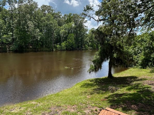306 Highway 1227, Natchitoches, LA 71457