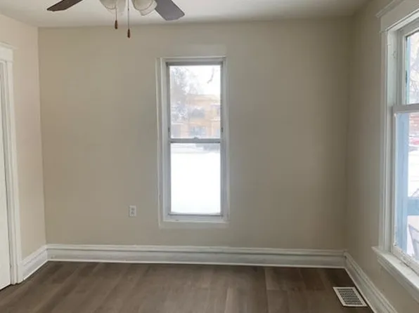 5716 Calumet Ave APT 4, Hammond, IN 46320