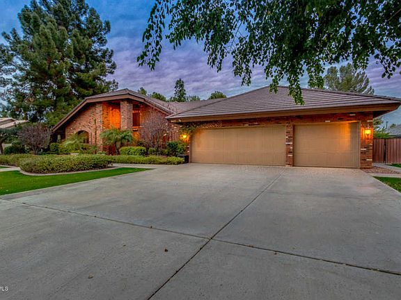 3rd image of 8623 S Willow Dr