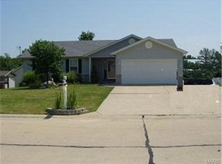 1080 Huntington Dr, Troy, MO 63379