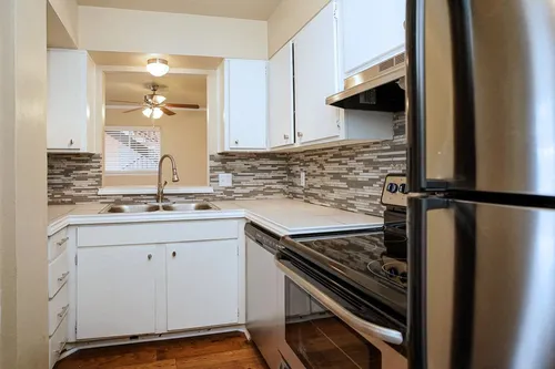 Boston Woods Apartments Photo 1