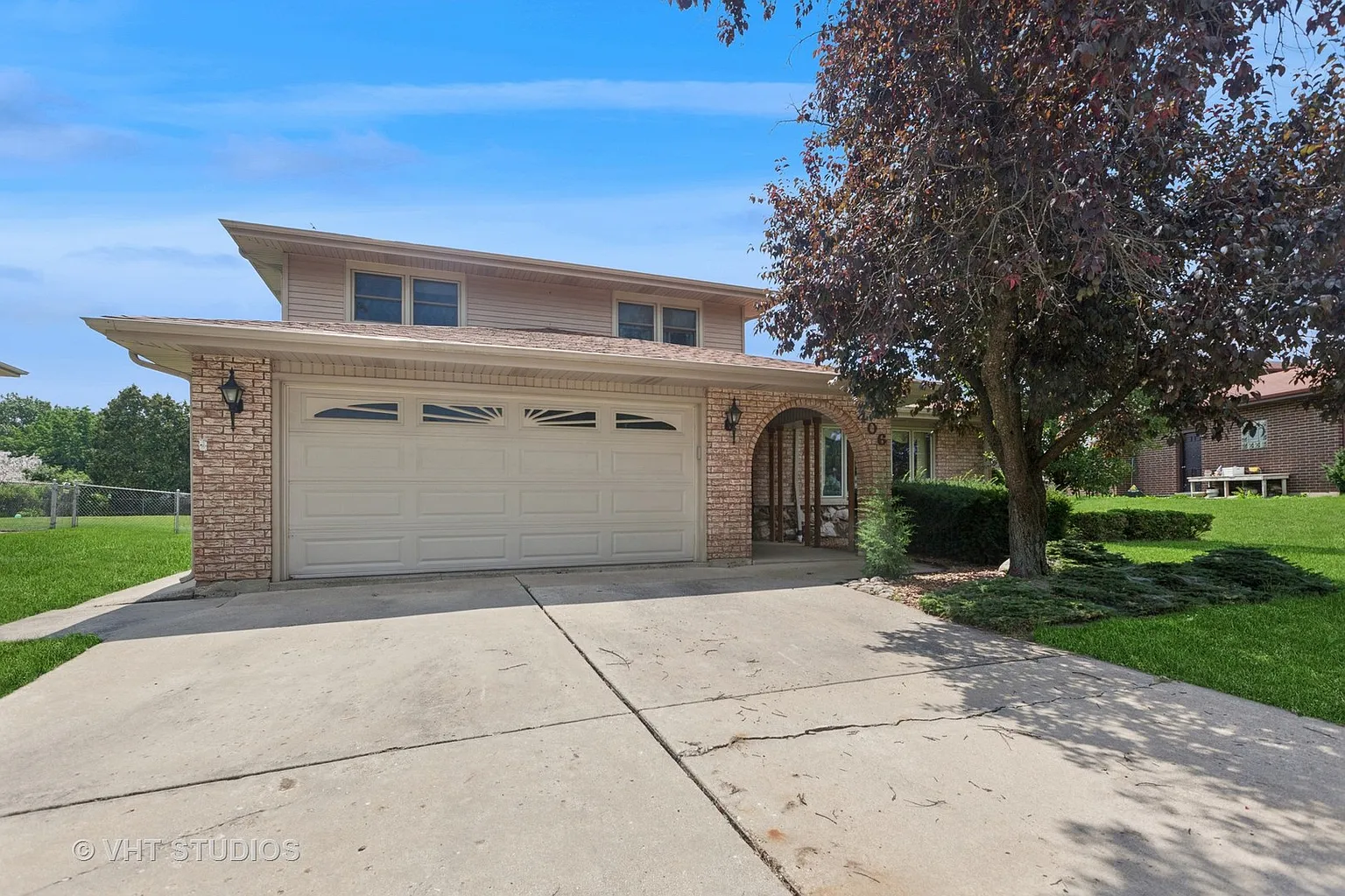 406 Freehauf St photo 1