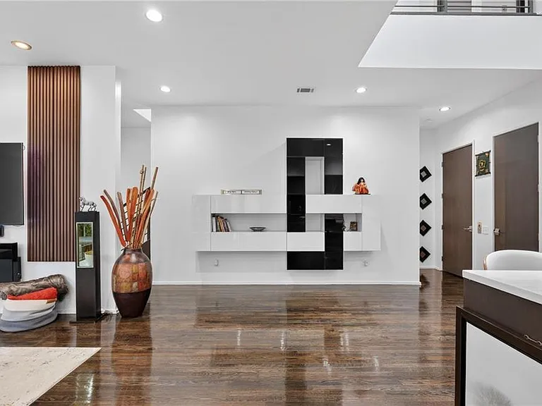 721 Longleaf Dr NE #1 — Photo 12