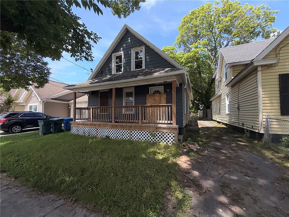 1st image of 134 Bernard St