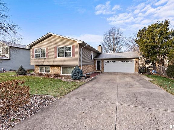 2nd image of 22 Highland Ct