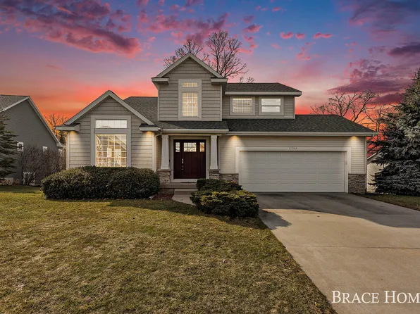 2286 Palm Dale Dr SW, Wyoming, MI 49519