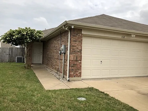 668 Stern Dr Photo 1