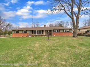 12484 Madonna Dr, Lansing, MI 48917