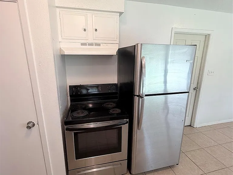 6622 Castleview Ln — Photo 13