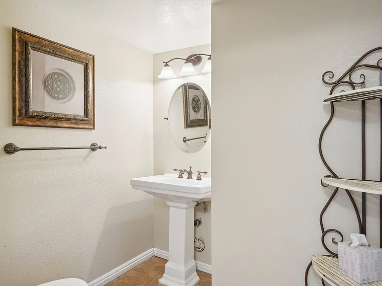 8385 Western Trail Pl #B — Photo 8