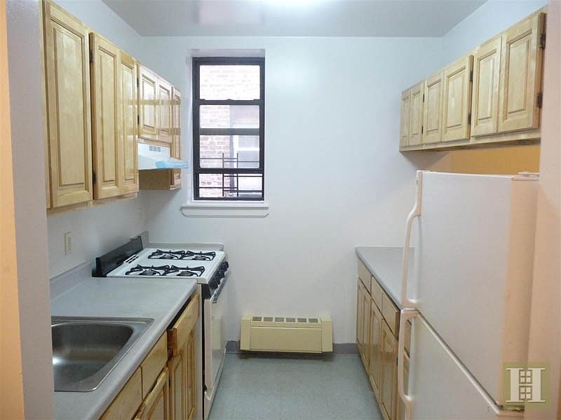 1st image of 364 Montgomery St APT 3B