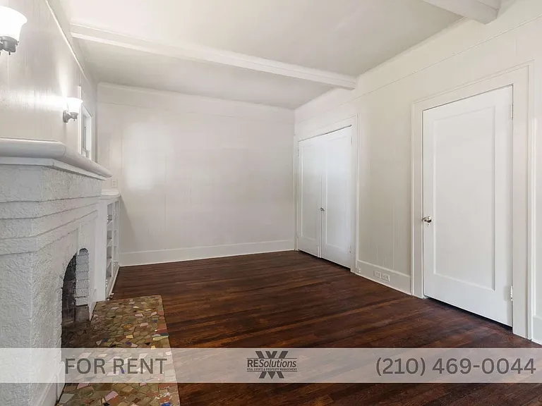 1618 W Kings Hwy #1618 — Photo 2