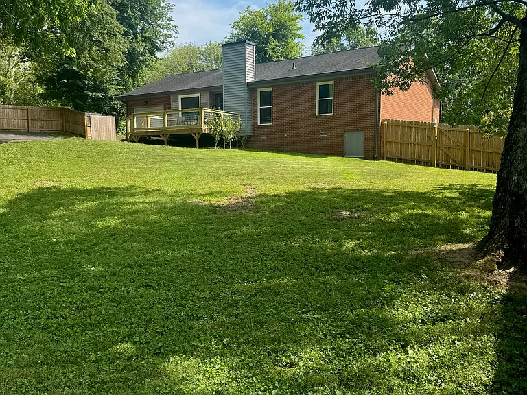 561 Old Lebanon Dirt Rd — Photo 15