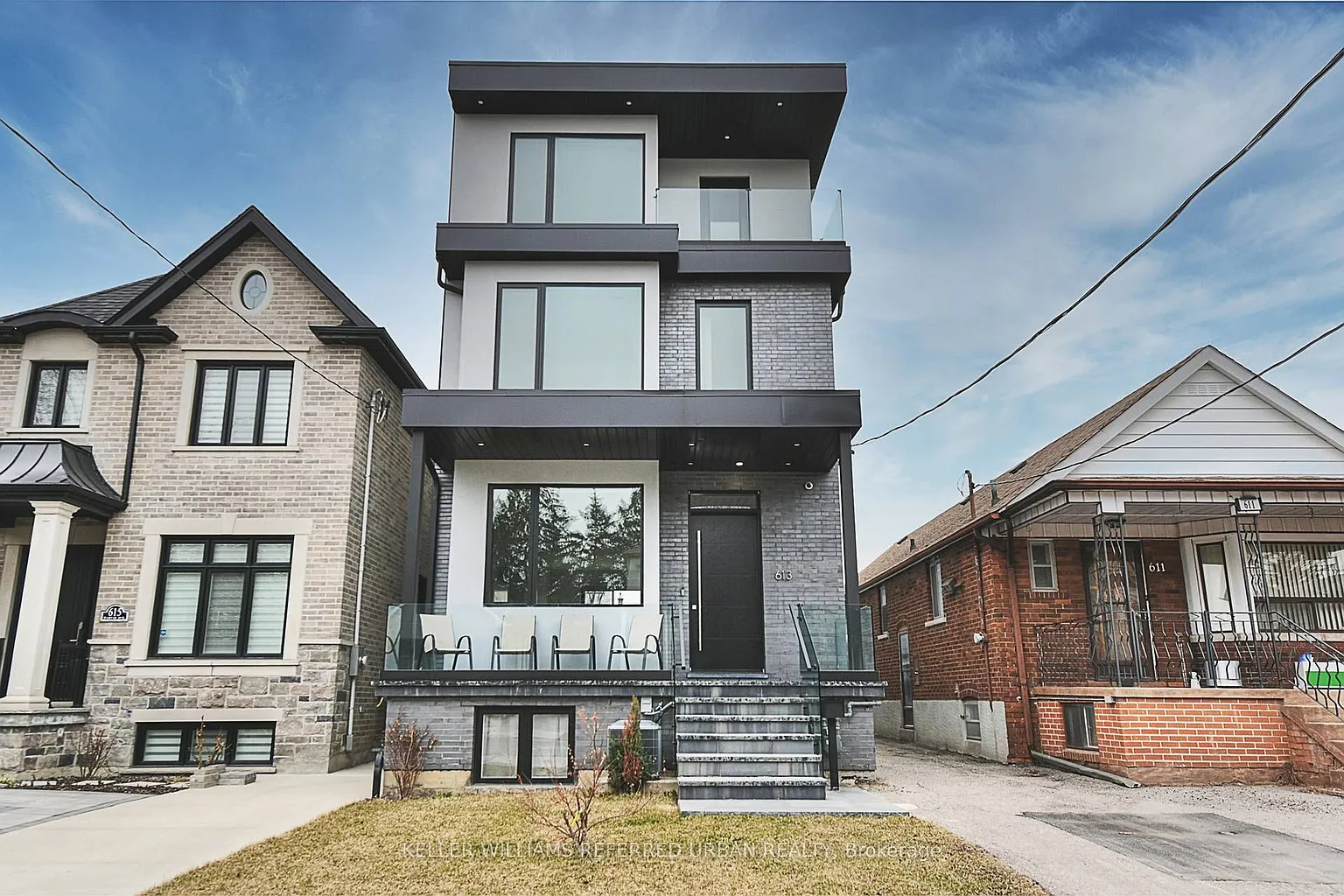 613 Harvie Ave photo 1