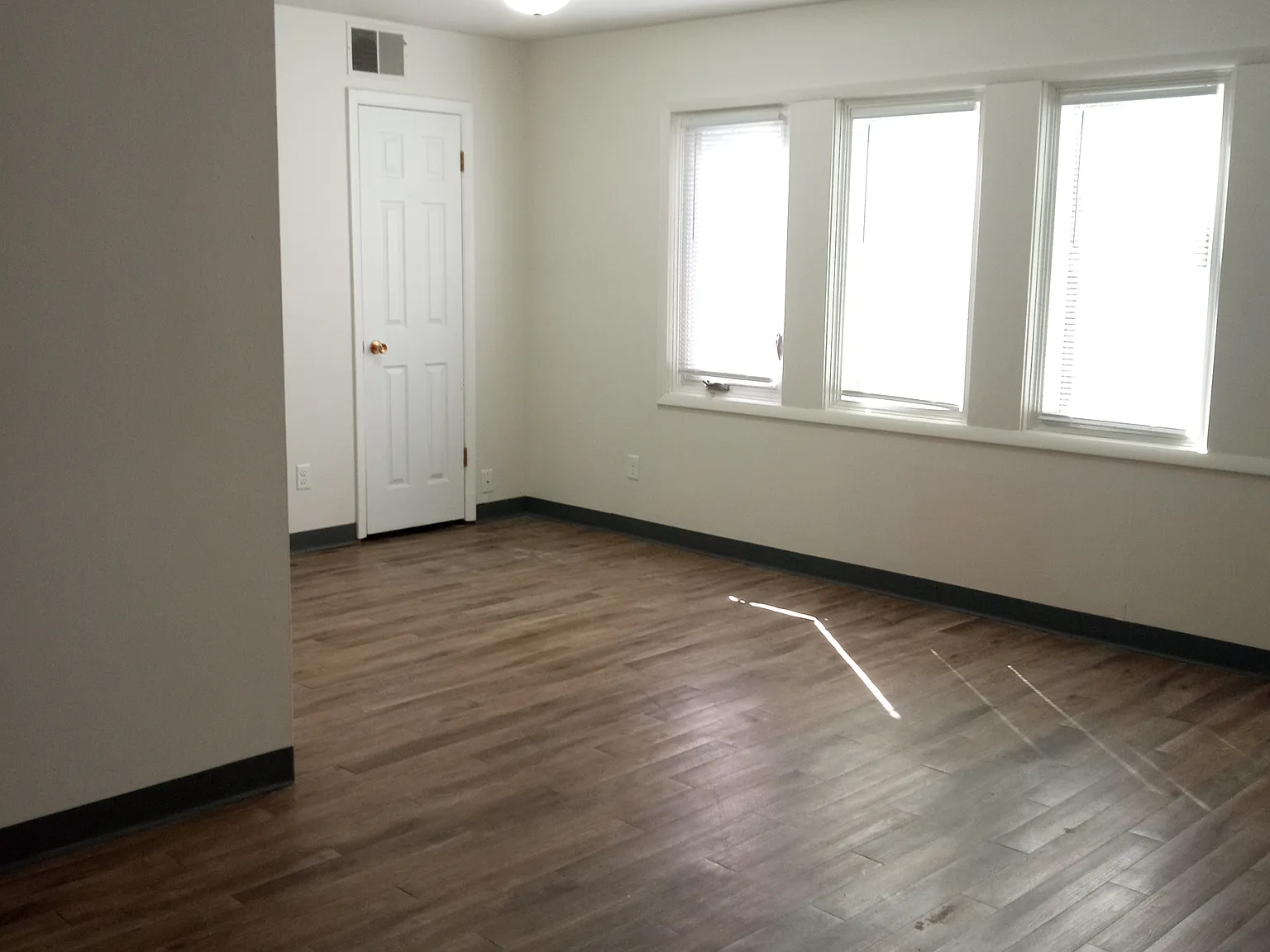 1 bed, 550 sqft, $765 — Photo 2